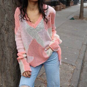 Camo Distressed V Lightweight Flamingo